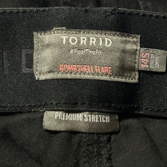 TORRID Bombshell Flare Leg Premium Stretch Black Jeans Size 14S - Picture 6 of 13